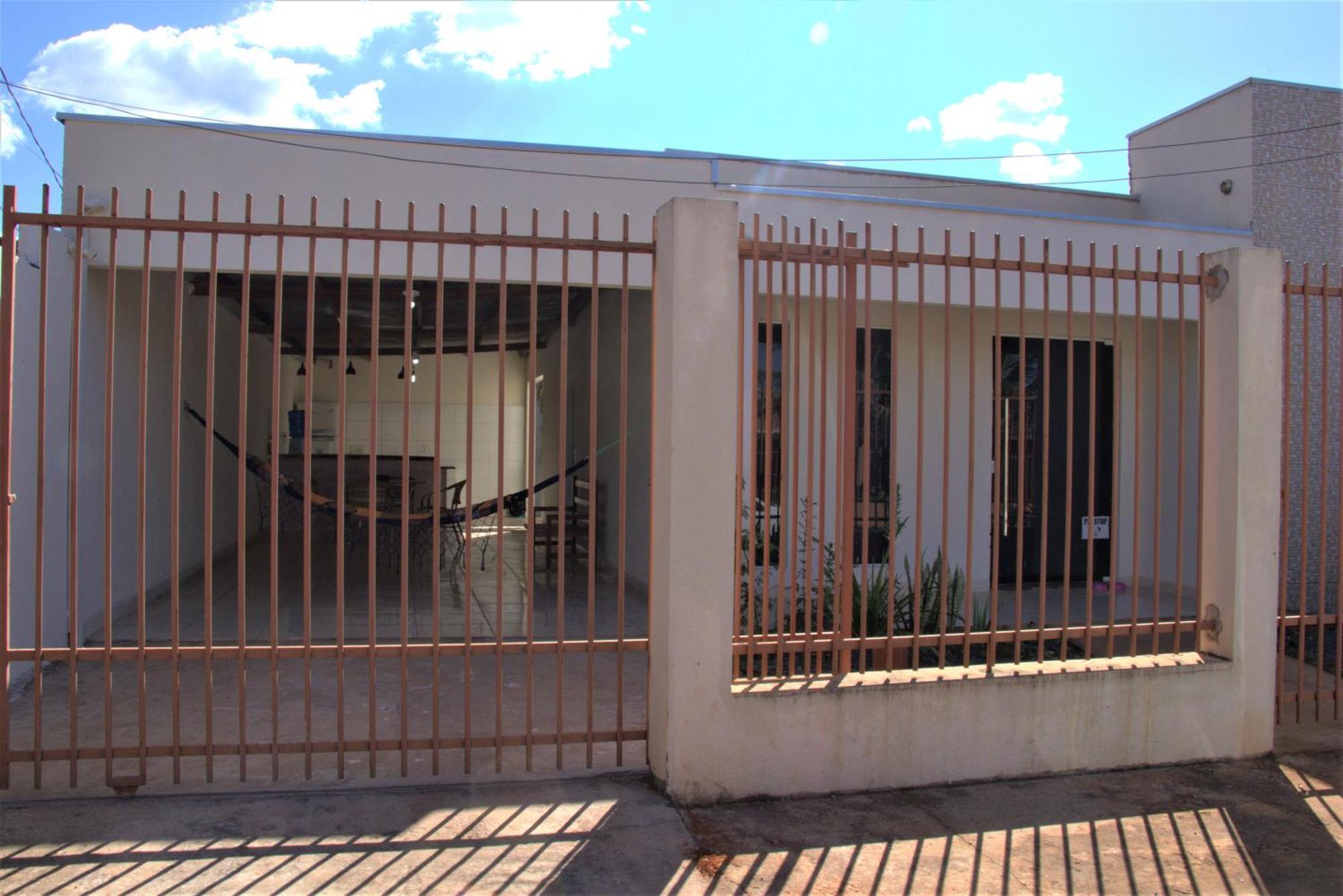 Casa Com 03 Quartos Tendo 02 Com Ar Condicionado No Asfalto A 1,5 Km Do Centro Chapada dos Guimarães Eksteriør bilde
